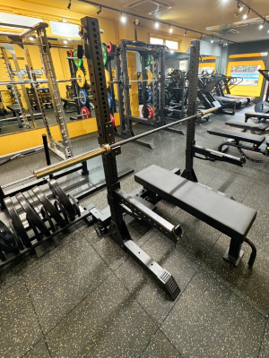 ベンチプレスコンボラック