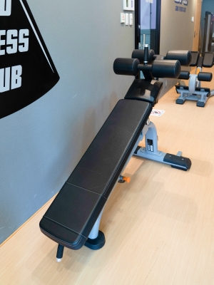 シットアップベンチ