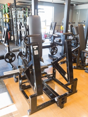 マッスルチェストプレス