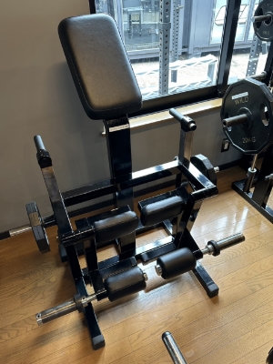 マッスルレッグカール